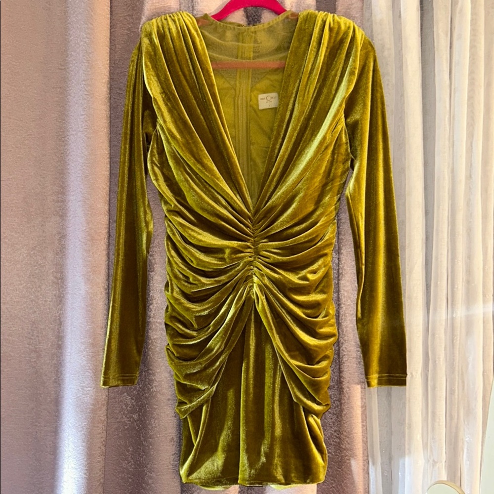 Miss Circle Size M Elegant Velour Yellow Green Midi Dress